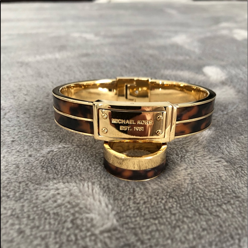 Michael Kors tortoise shell bracelet only